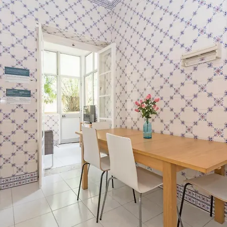 Houze_historical Lisbon, Flat W/ Private Patio *